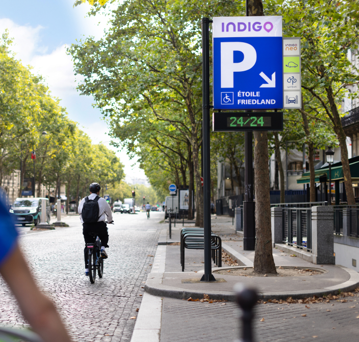 vélo entrée parking panneau
